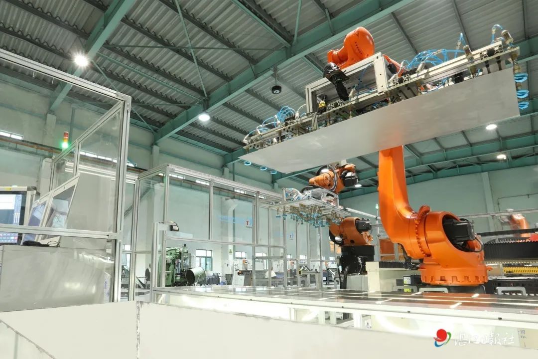 湛江的数字化转型，正让科幻片的“未来工厂”渐成现实！