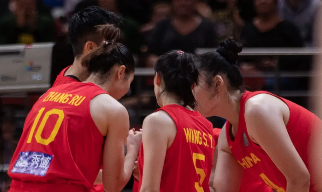 祝賀中國女籃，挺進世界杯決賽！