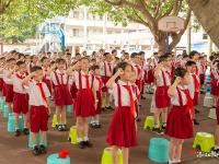 湛江市第八小學舉行“六一”入隊活動