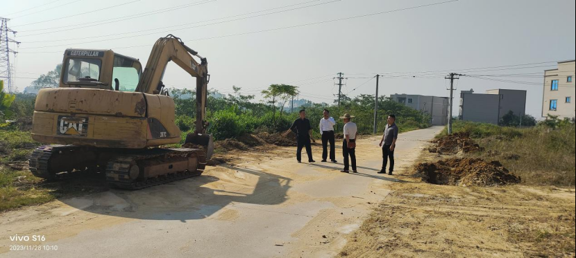 齊上陣同發力坡頭黨員幹部下沉一線全力推進典型鎮典型村建設