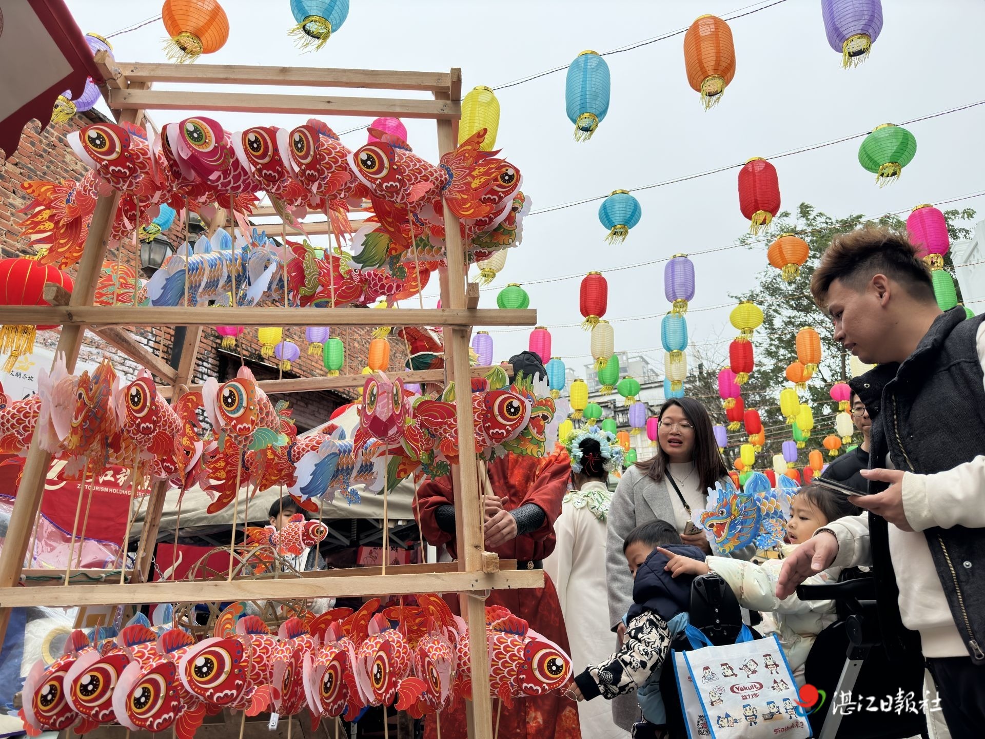 赤坎古商埠趕集有喜文化集市開市