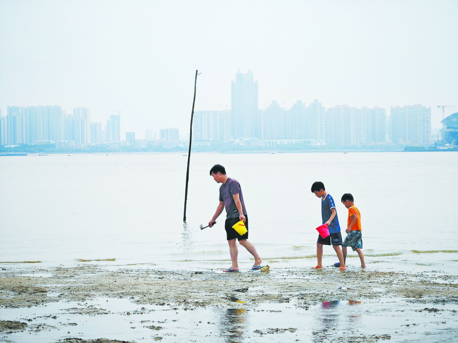 休闲赶海