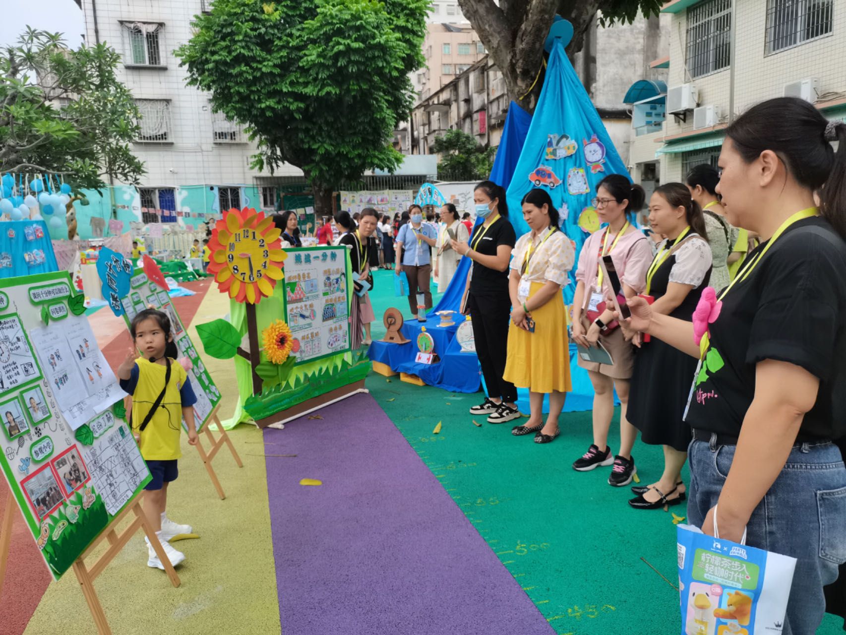 霞山区举办幼儿园项目教学活动成果展