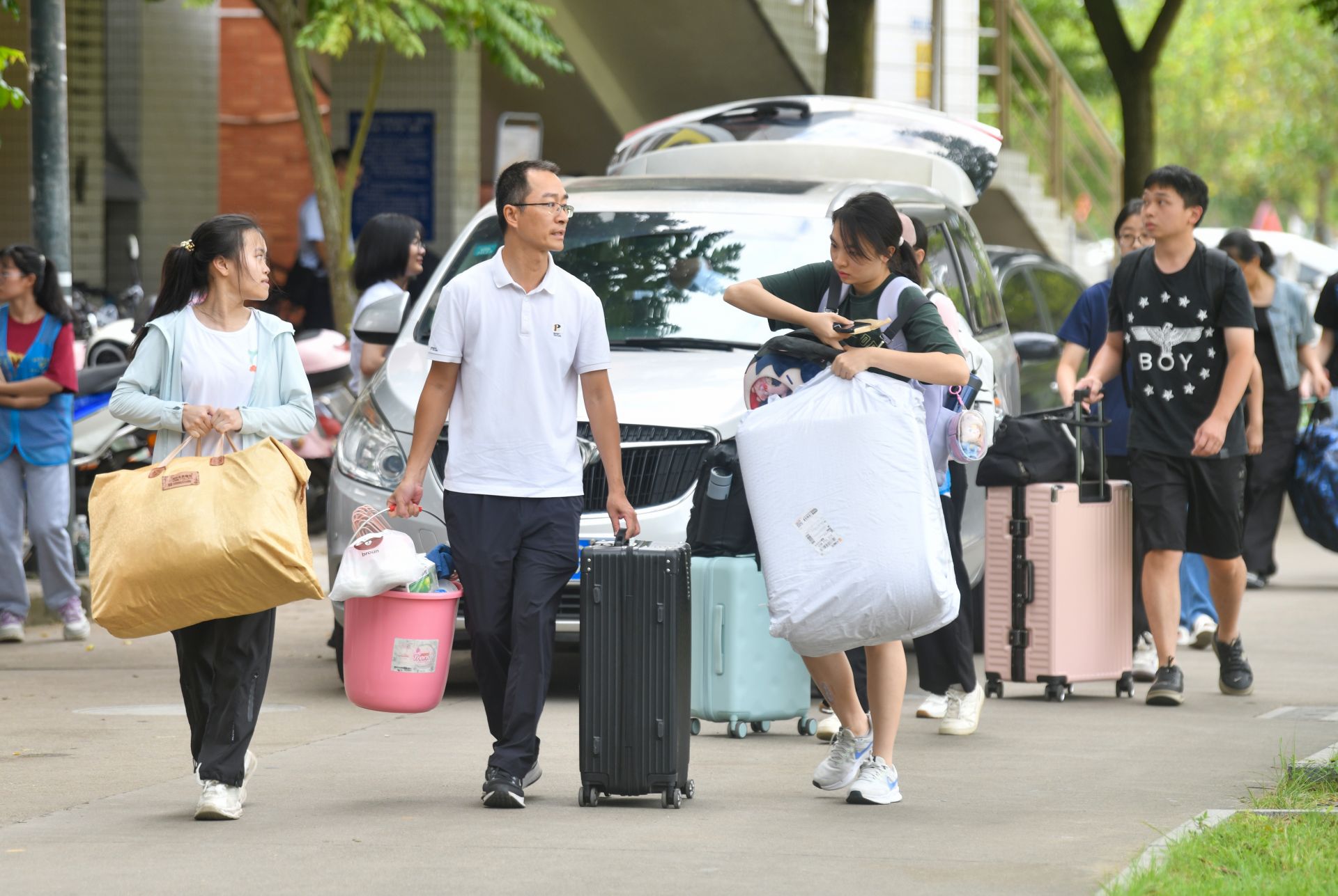 嶺南師范學(xué)院喜迎2024級新生