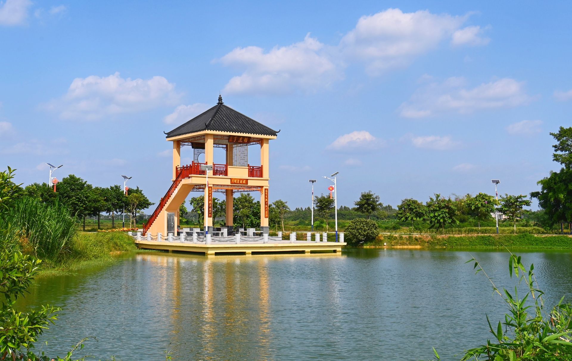 廉江青平鎮(zhèn)推進富美鎮(zhèn)村建設