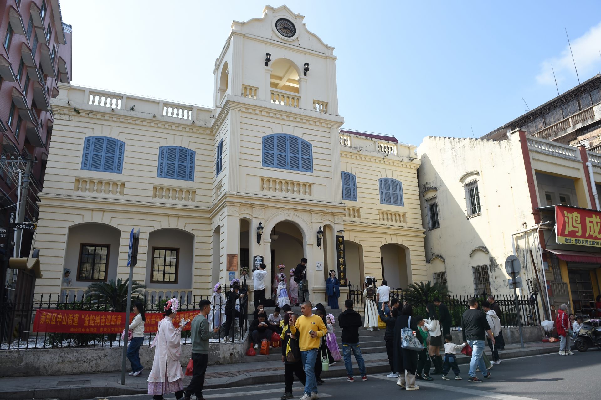 赤坎區(qū)以老建筑為切入點——時光深處繪出文旅精彩華章 老舊巷弄里書寫溫暖民生答卷