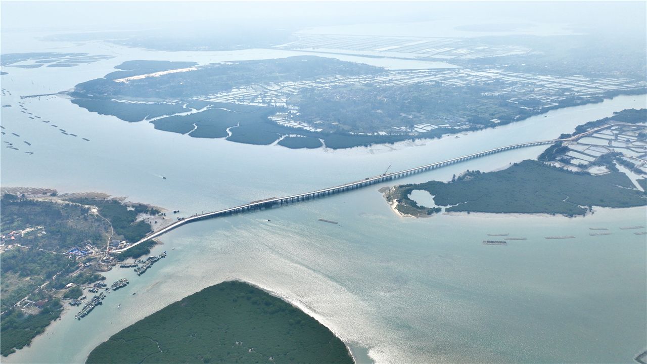 徐聞冬松島大橋建成通車