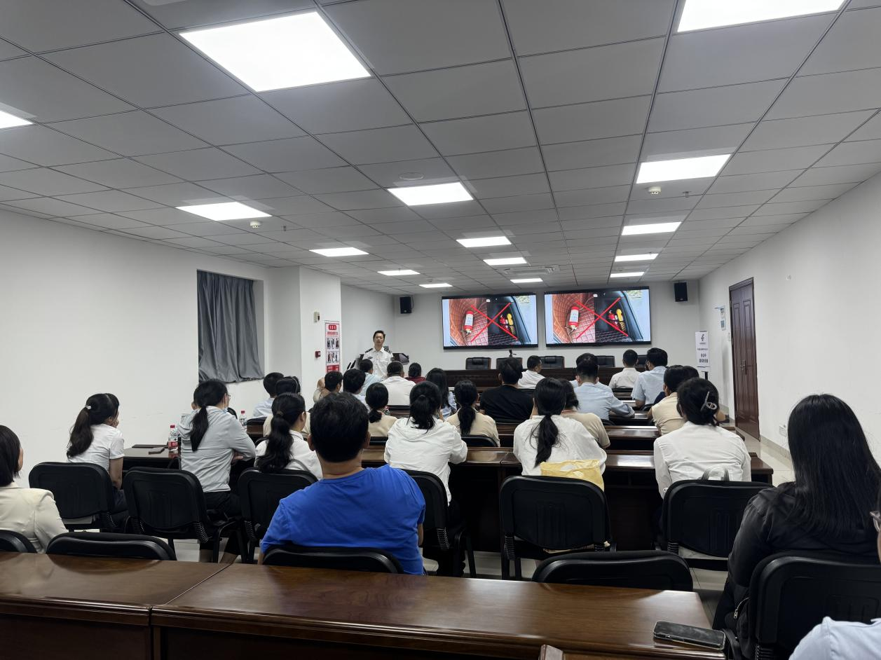 邮储银行湛江市霞山支行开展消防安全培训  筑牢安全防线