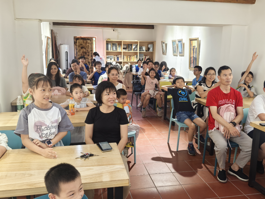 “玩学堂”英语趣课，老街书局童声飞扬