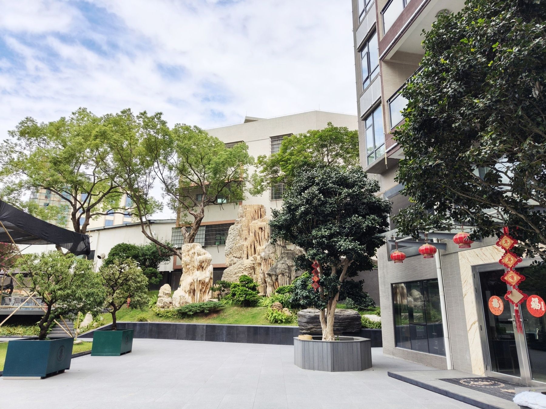 吳川：“美麗庭院”繪新景，“和美鄉村”入畫來