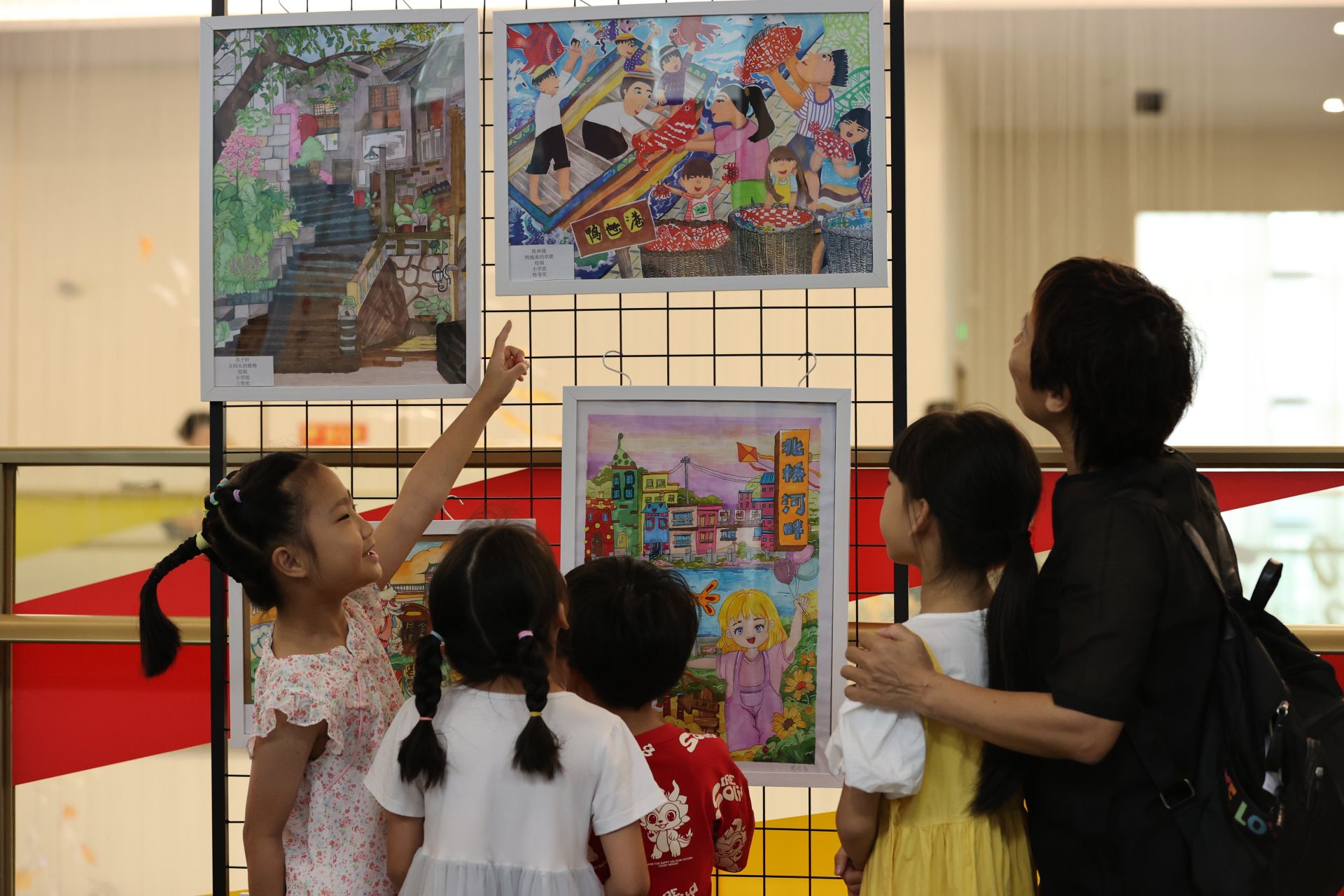 “醉美北桥河，我爱我家”青少年儿童书画展开幕