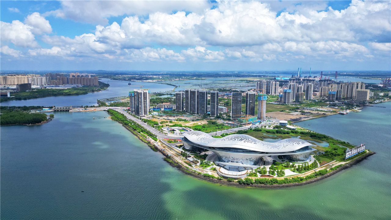 湛江湾畔热潮涌！三大文旅项目勾勒滨海文旅新蓝图