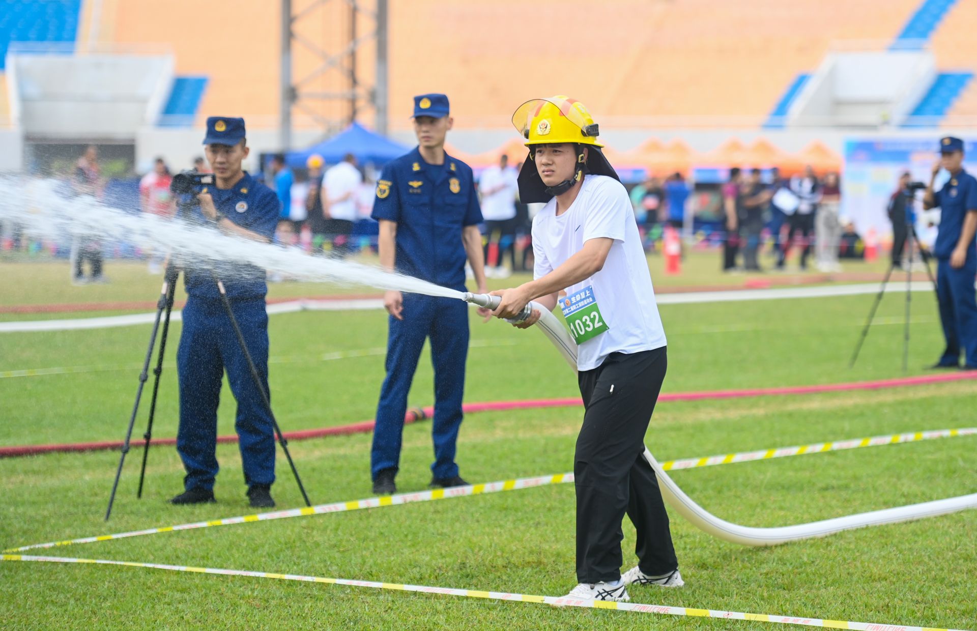 湛江这场消防运动会,用趣味竞技点亮全民消防意识