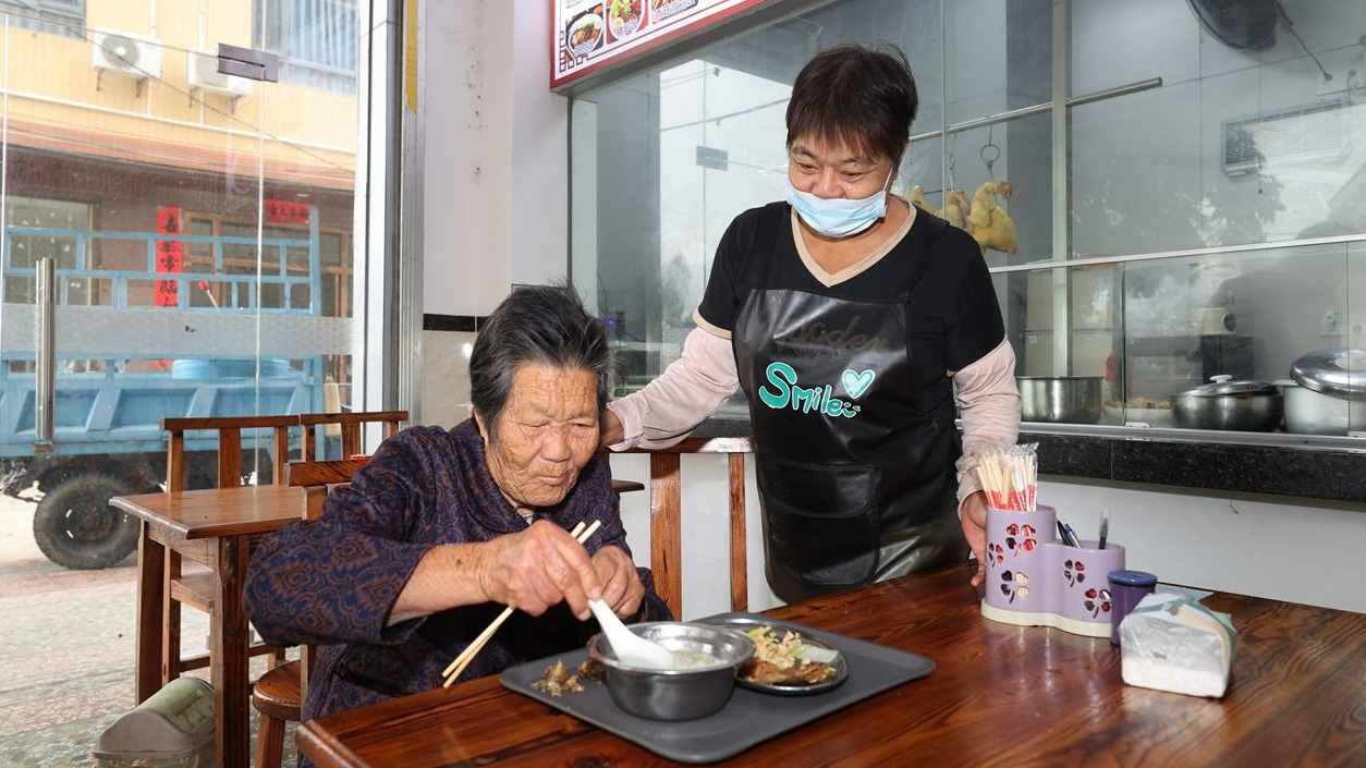 遂溪杨柑镇百岁老人53人,远超国际长寿地区标准