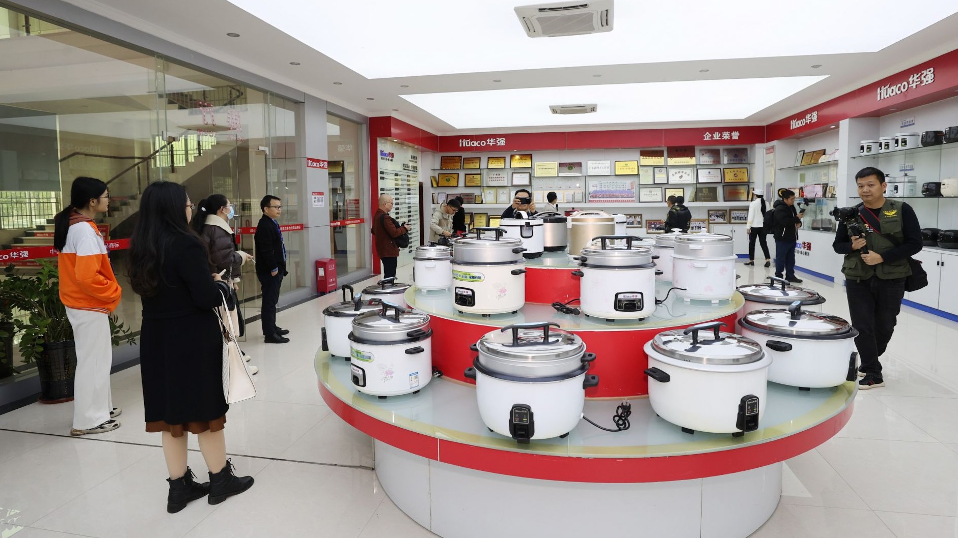 产能领跑全国，为何消费者“不识君”？