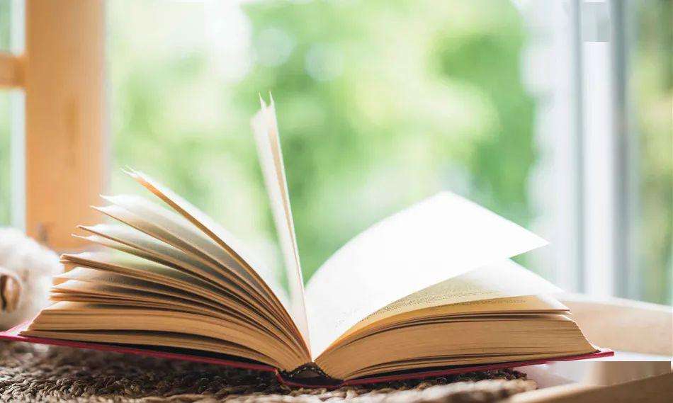 <span>新华书店推出常销好书榜2025年度榜单</span>