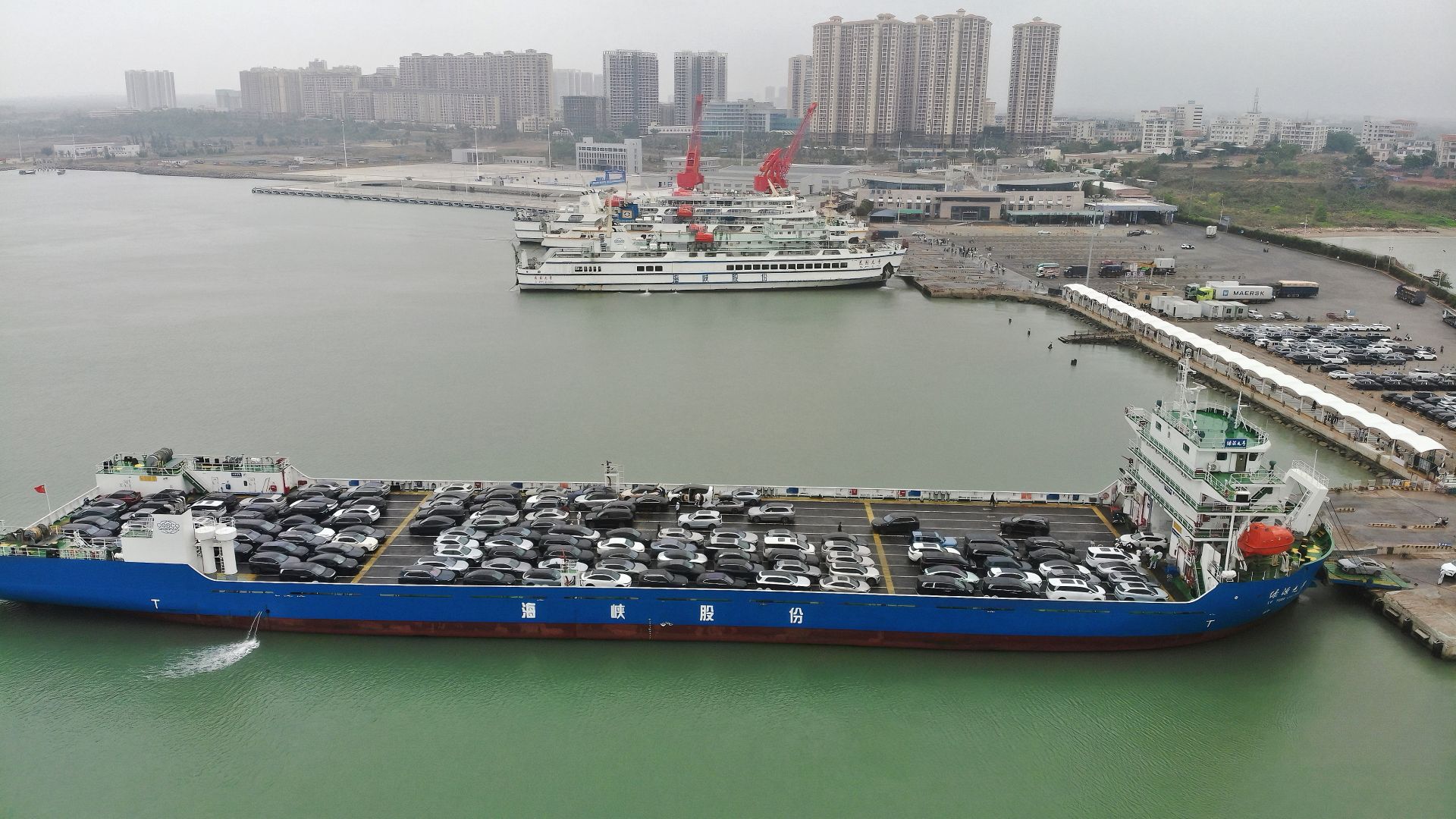 清明假期首日琼州海峡客流将达8万人次，同比增长约14%