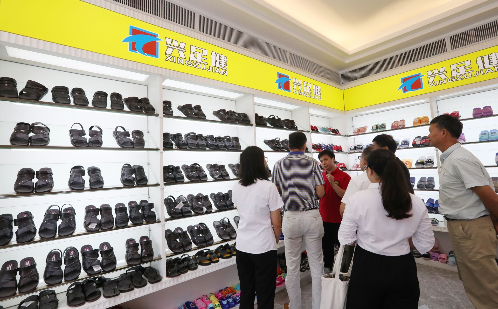 吴川传统产业转型升级交出亮眼答卷