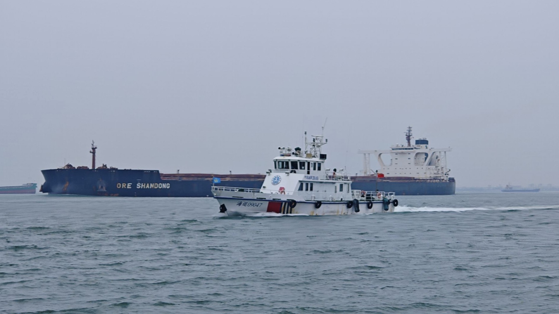 近22万吨铁矿石抵达湛江港