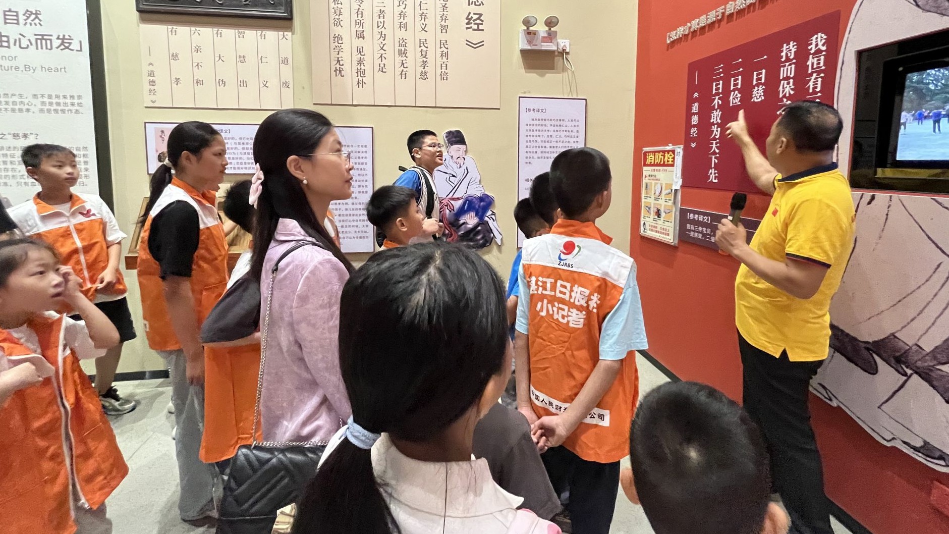 湛江日报社小记者开启亲子研学之旅