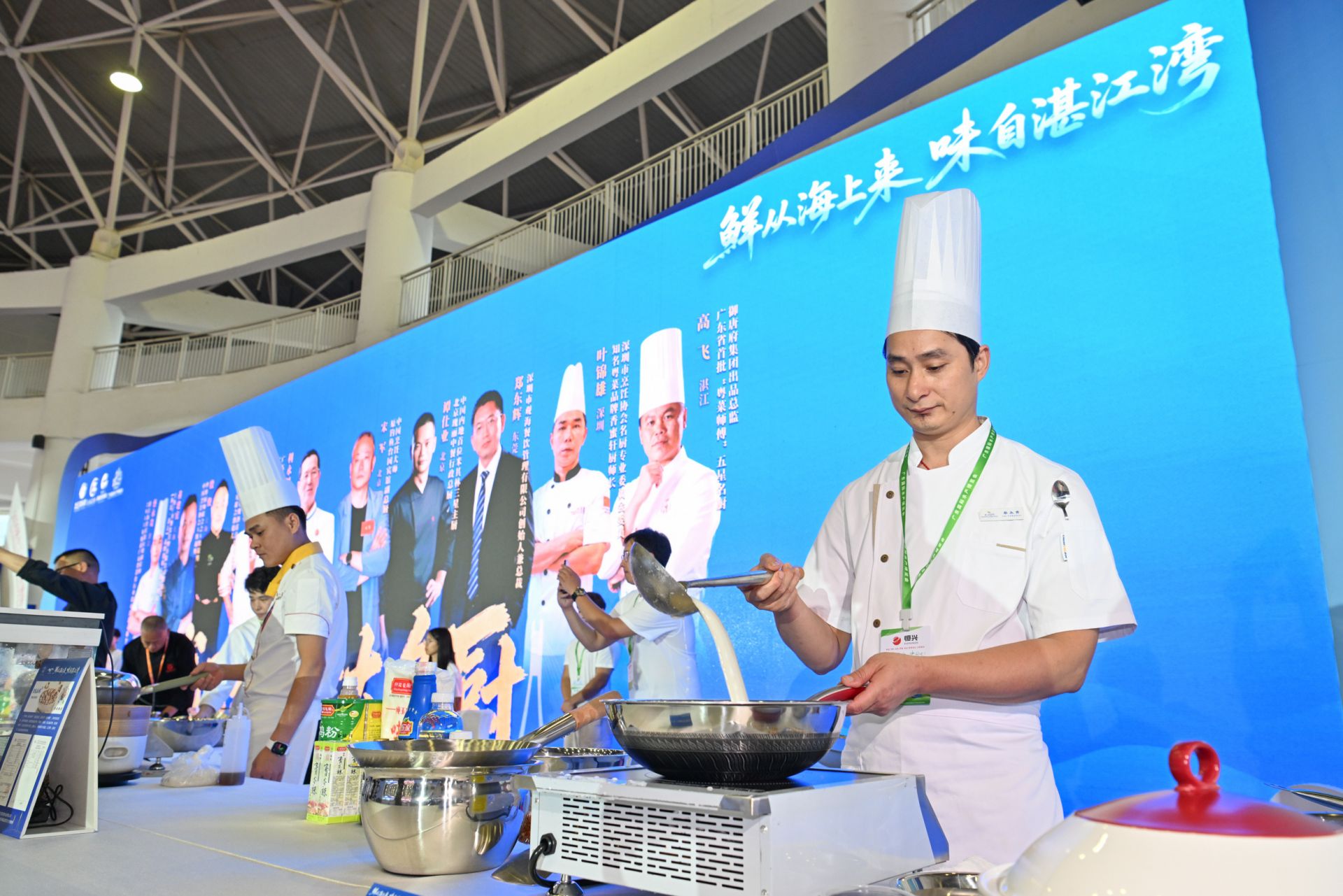 “有组织科研”打通从深海到餐桌：一席龙王家宴 一条全链条转化路