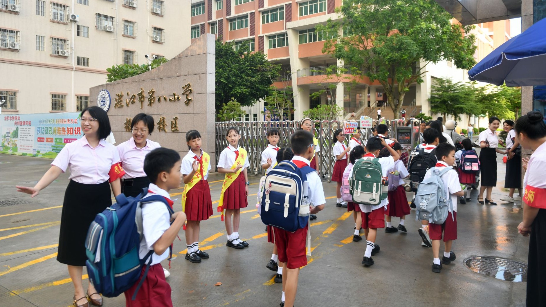新款校服9月启用