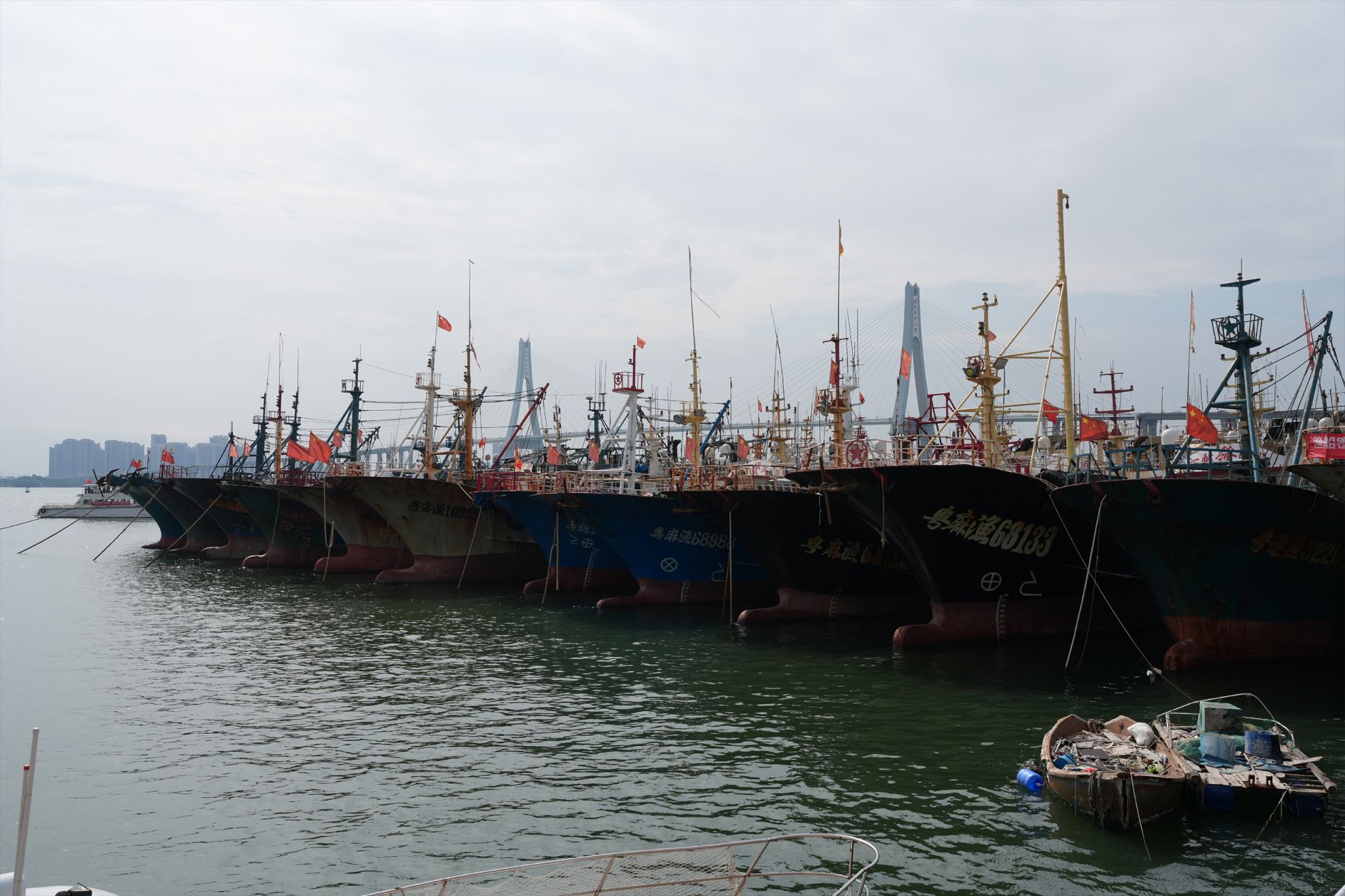 我市全面筑牢海上防御屏障