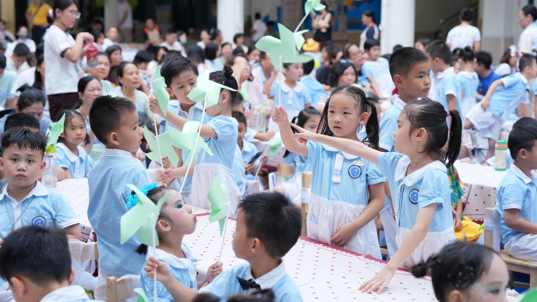 市第三幼儿园开展毕业活动