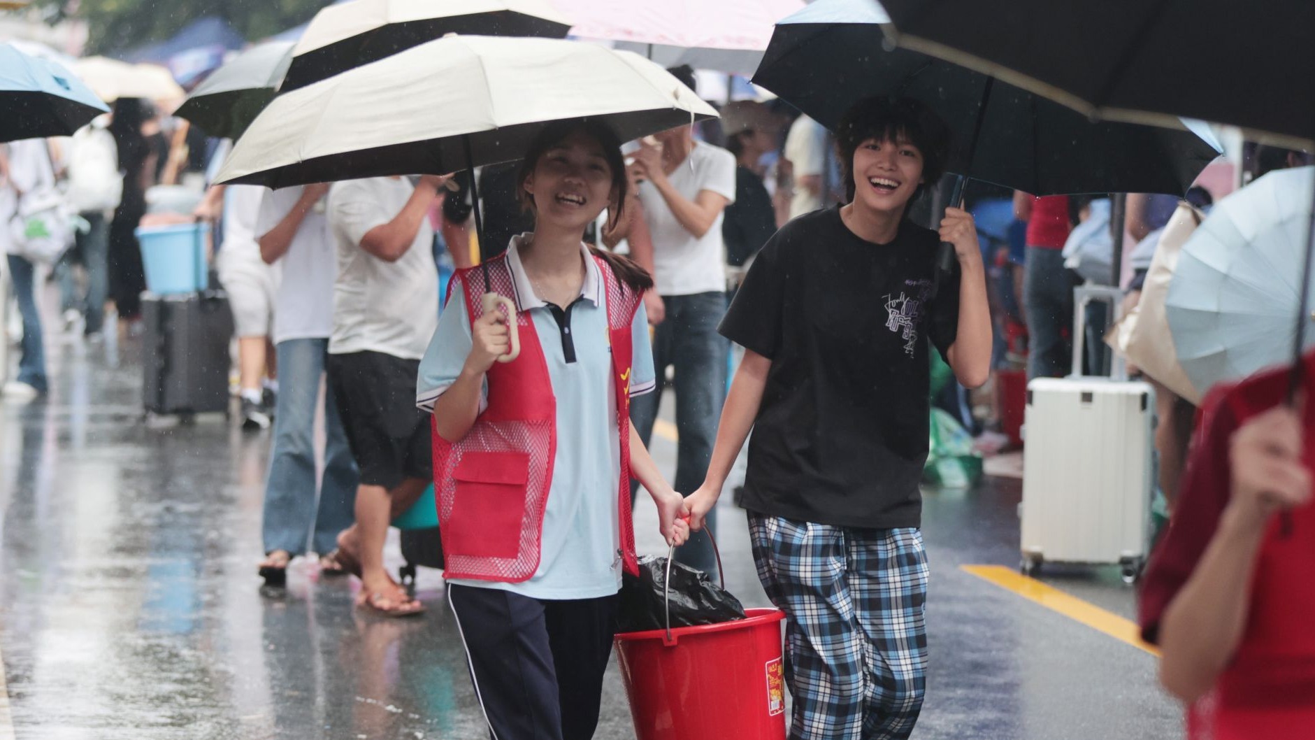 湛江财贸学校迎来约3000名新生