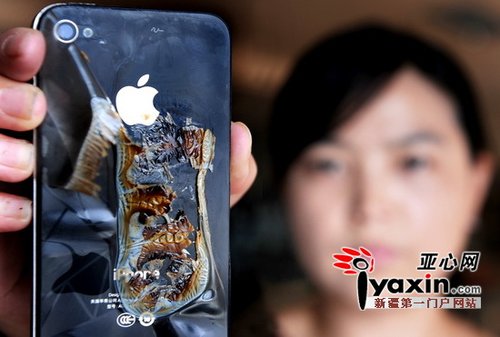 新疆乌鲁木齐市民iPhone4手机充电发生爆炸(图)