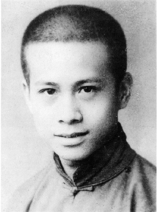 致企业大佬终将逝去的青春