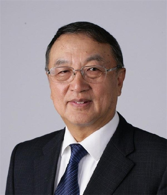 致企业大佬终将逝去的青春