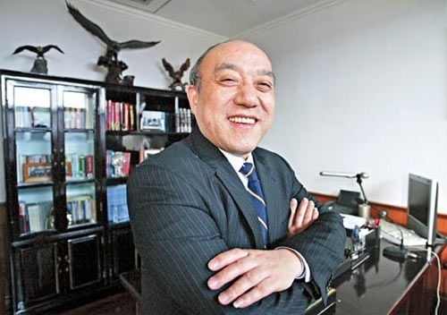 致企业大佬终将逝去的青春