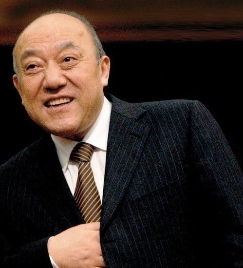 致企业大佬终将逝去的青春