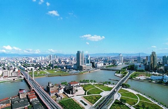 8、寧波|NINGBO 常住人口：764萬人 2012年GDP總量： 6,525億元