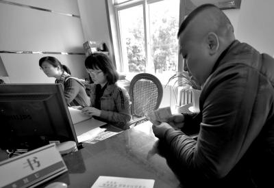 浙江奉化危楼坍塌幕后:官员自杀前守塌楼5天5夜