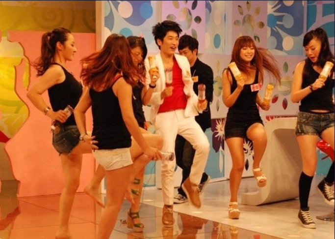 盘点中国的暴利行业：银行业局首 