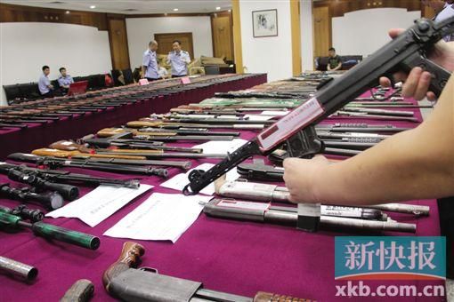 广东4个月缴获枪支31.6万支 炸药7000多公斤(图)