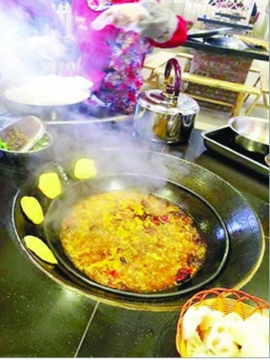 柴火鸡在昆明很火