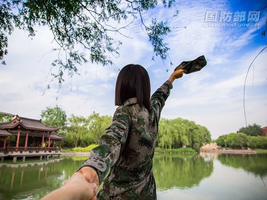 瑙ｆ斁鍐涙渶钀屾嫑鐢熸捣鎶ュ嚭鐐夛細濂冲叺鐗典綘鎵嬫父鍐涙牎