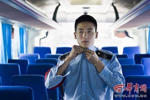 306路公交车上的“吴彦祖”