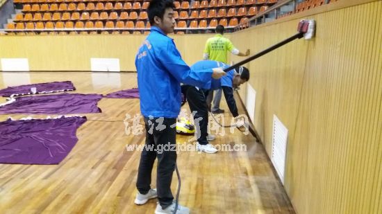 地板除甲醛、隔音墙体除异味。