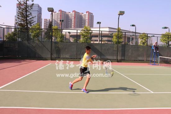 初中组选手余果