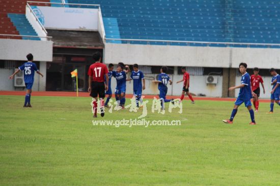 进球后,分享进球喜悦!