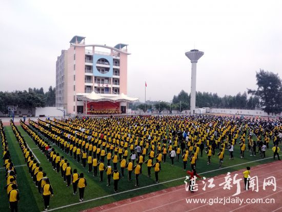 雷州市附城中学(雷州市附城中学电话)