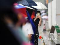 雨中核酸檢測 有速度更有溫度