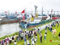 漁家冒雨開海去 岸上洗煲待鮮回