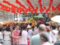 國慶假期首日，赤坎老街熱鬧非凡