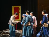 大型桂南采茶剧《侨批树》在湛开演